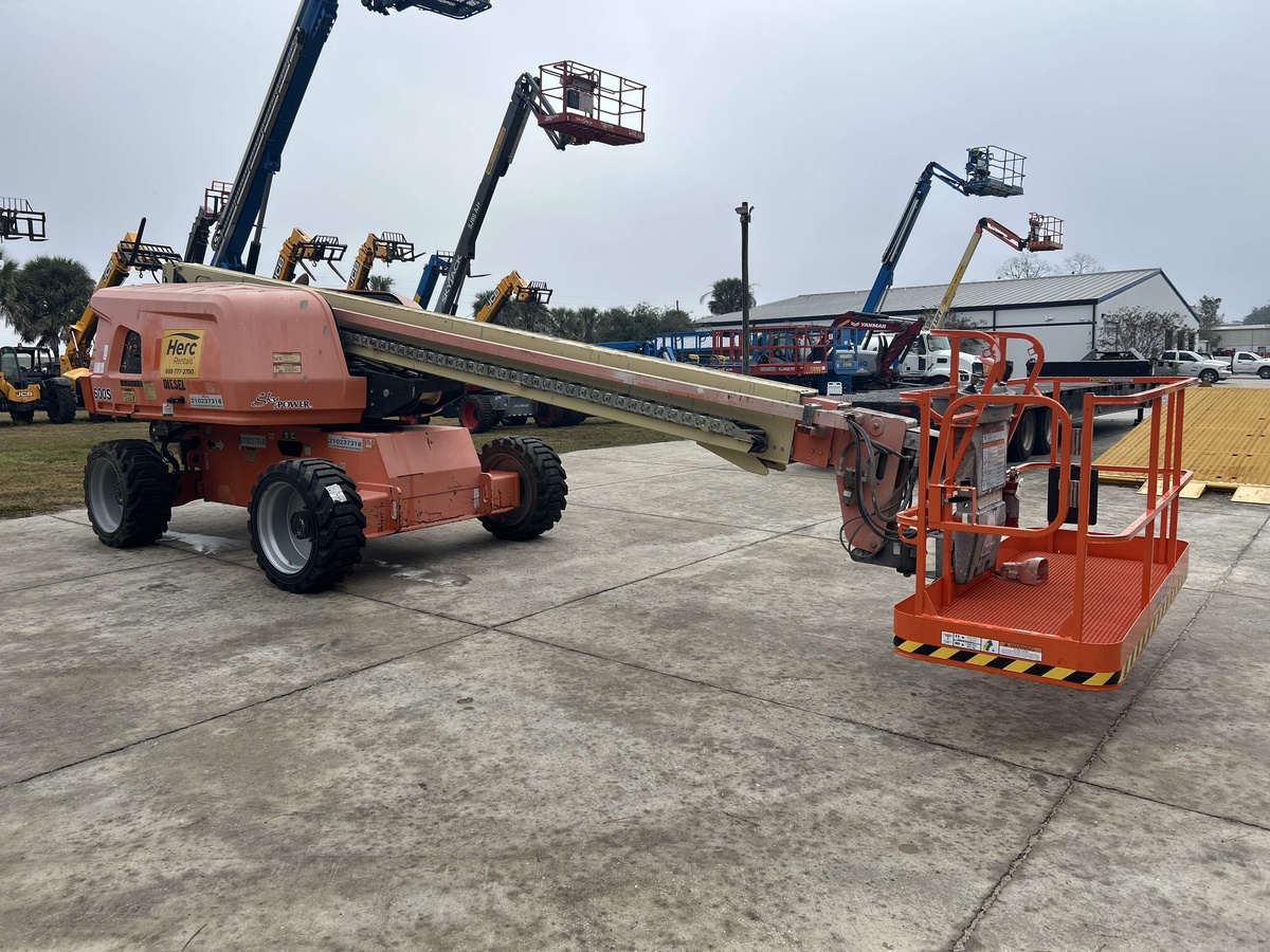 2018 JLG 600S