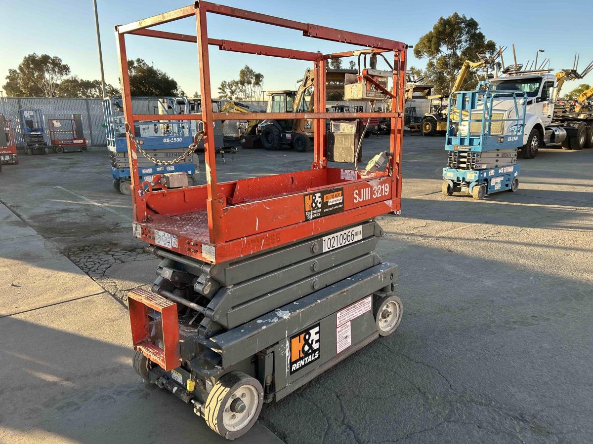 2017 Skyjack SJ3219