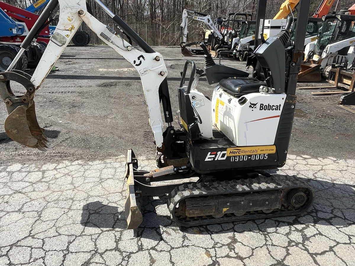 2021 Bobcat E10-2