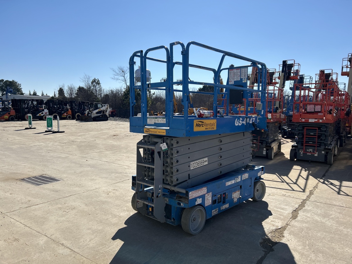2018 Genie GS-4047-2