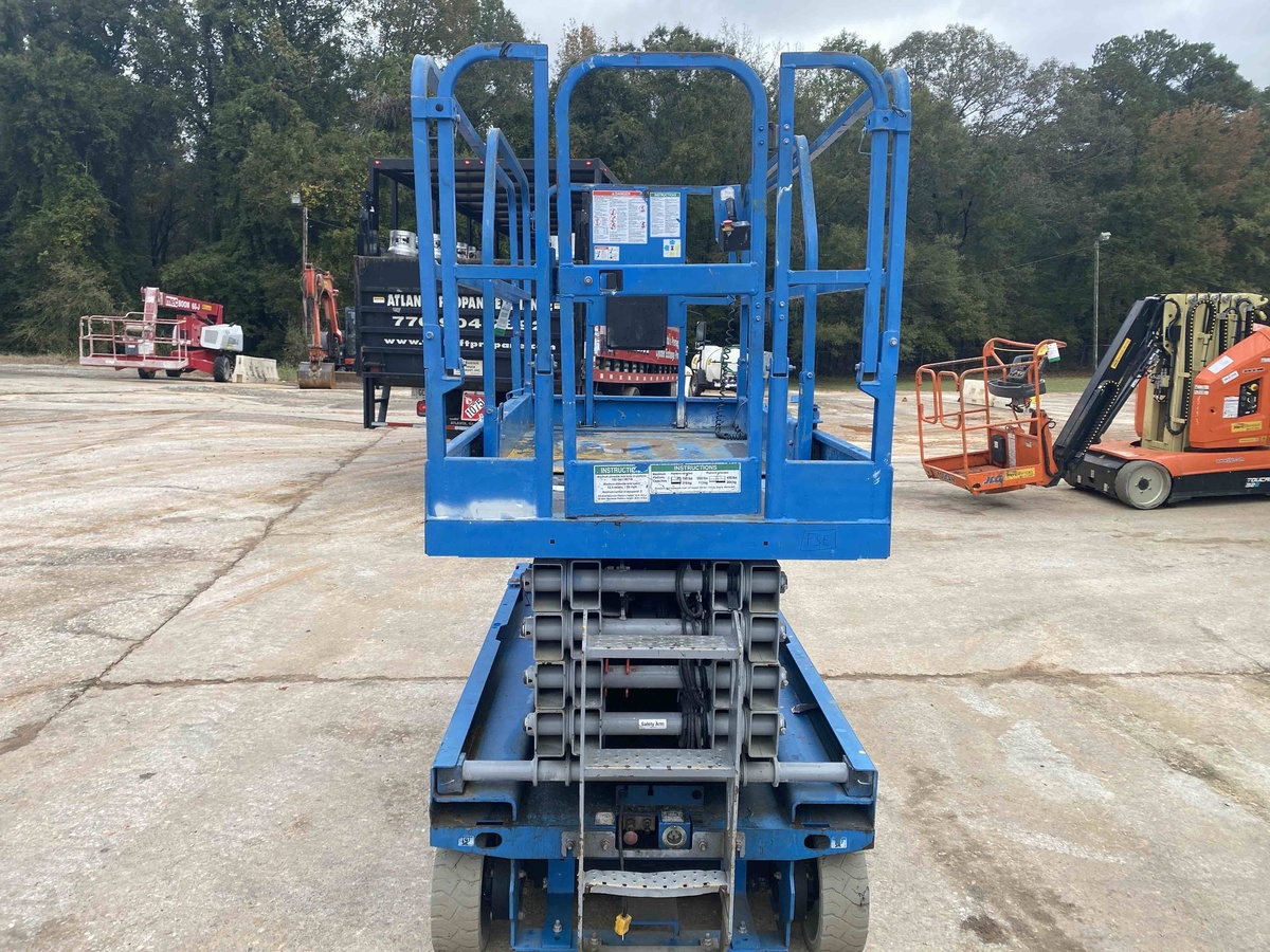 2018 Genie GS-3246-4