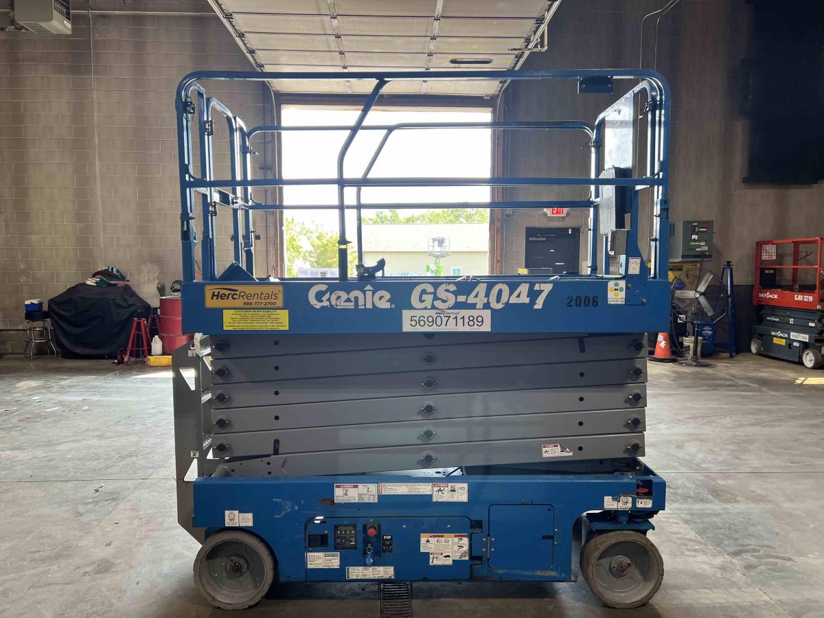 2016 Genie GS-4047