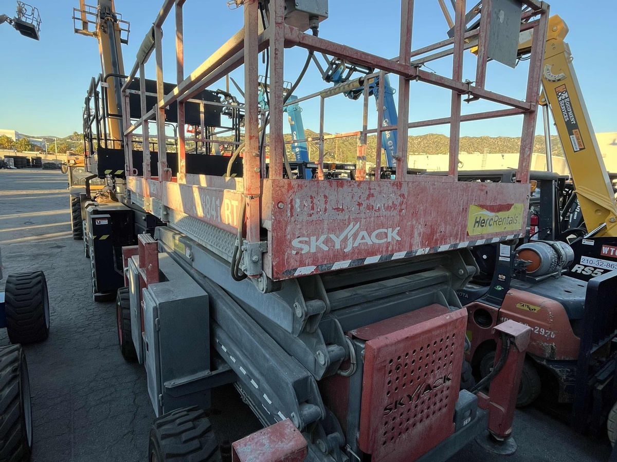 2018 Skyjack SJ8841 RT-8