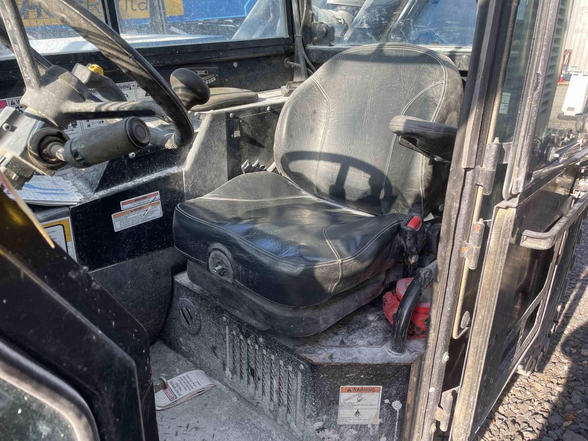2018 Genie GTH-1056