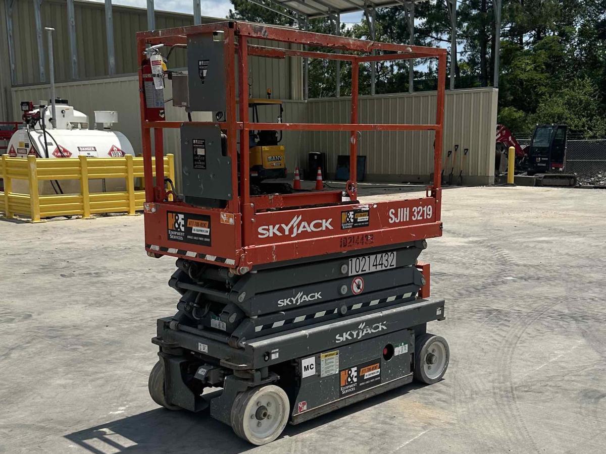 2017 Skyjack SJ3219