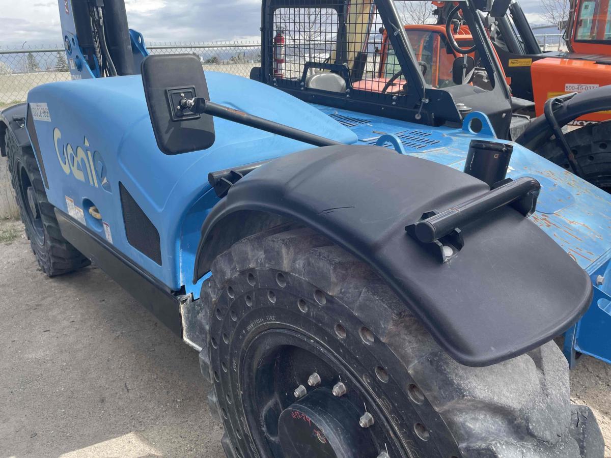 2018 Genie GTH 844