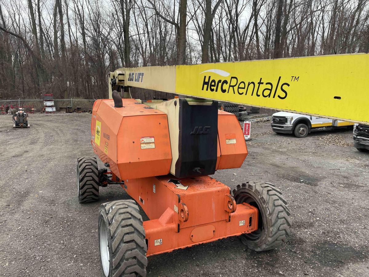 2015 JLG 800AJ