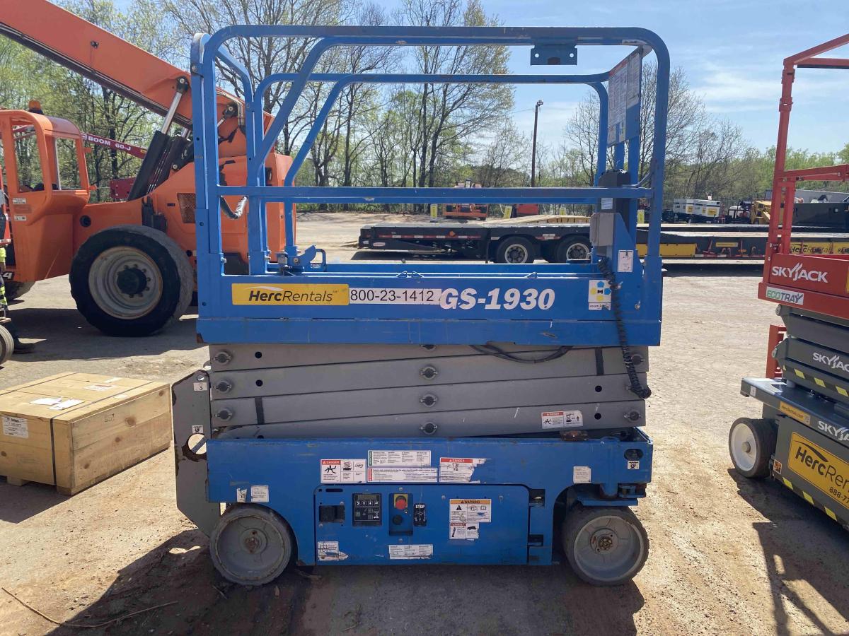 2018 Genie GS-1930