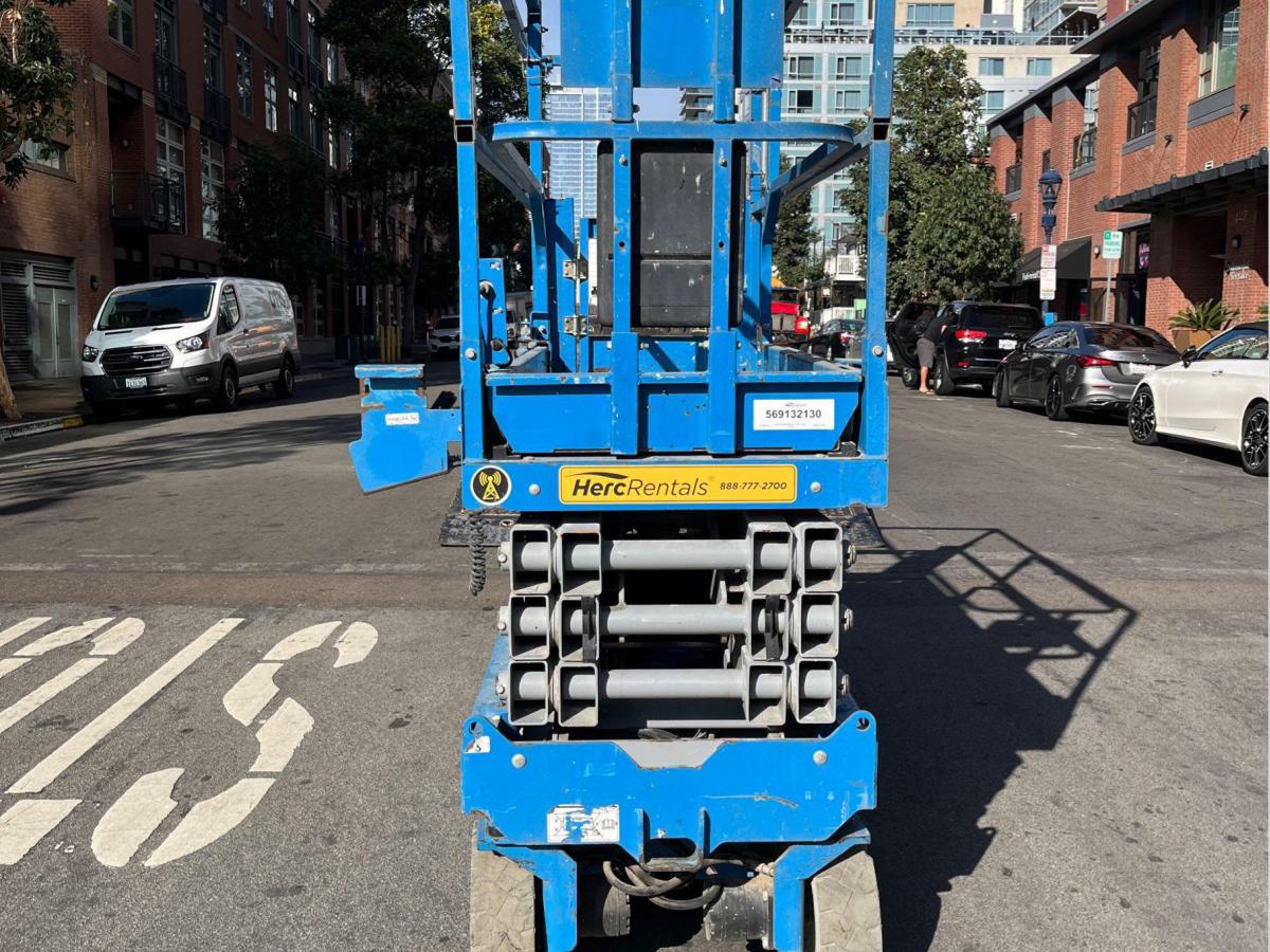 2017 Genie GS-2632