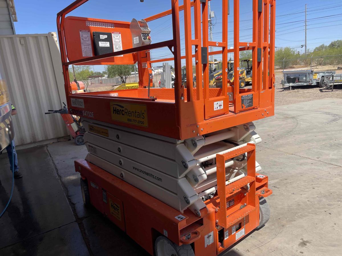 2022 Snorkel S4732E