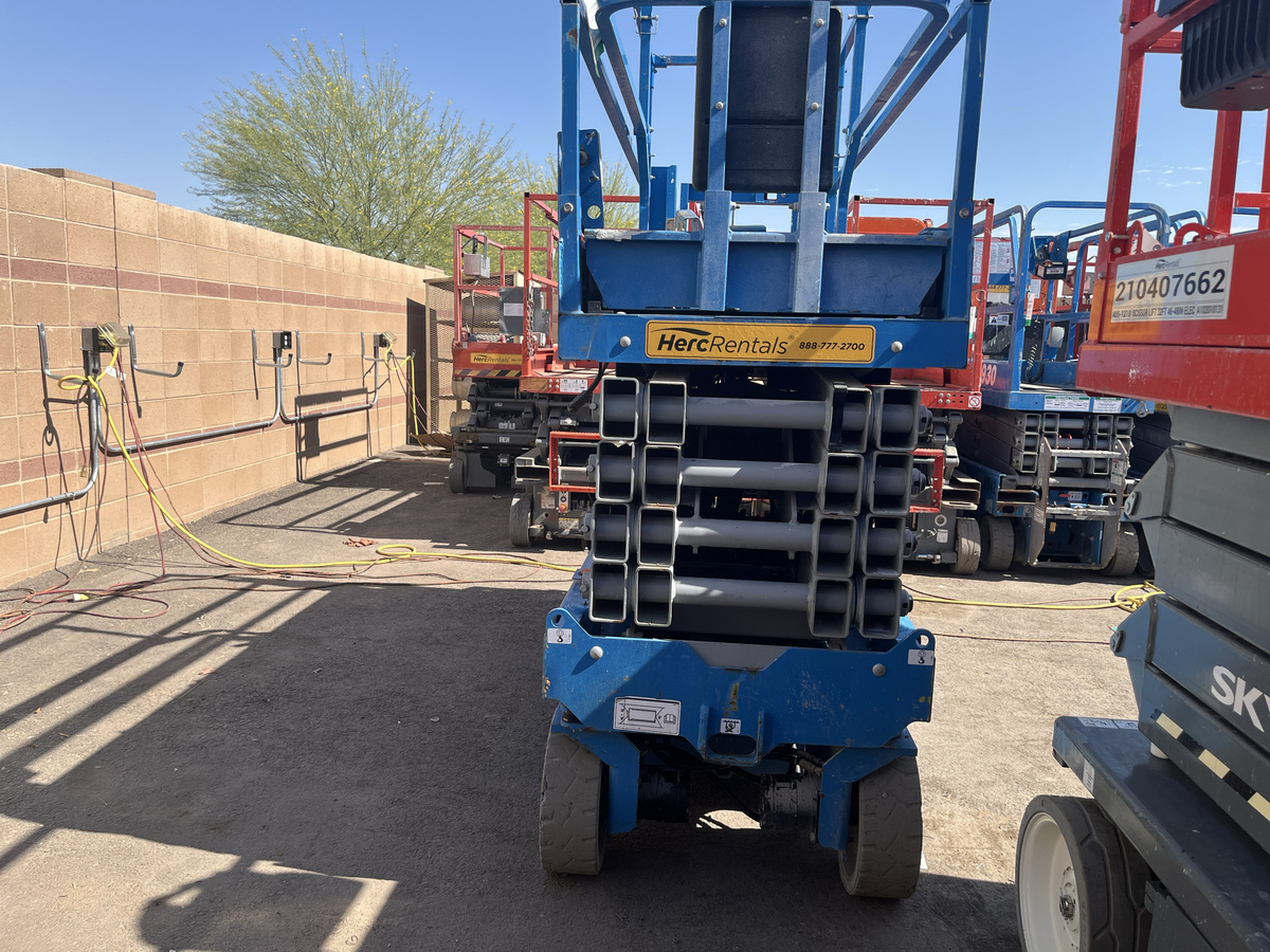 2019 Genie GS-3232-3