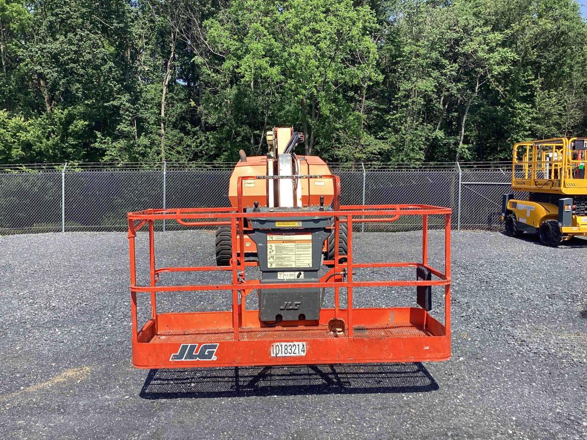 2016 JLG 800AJ-2