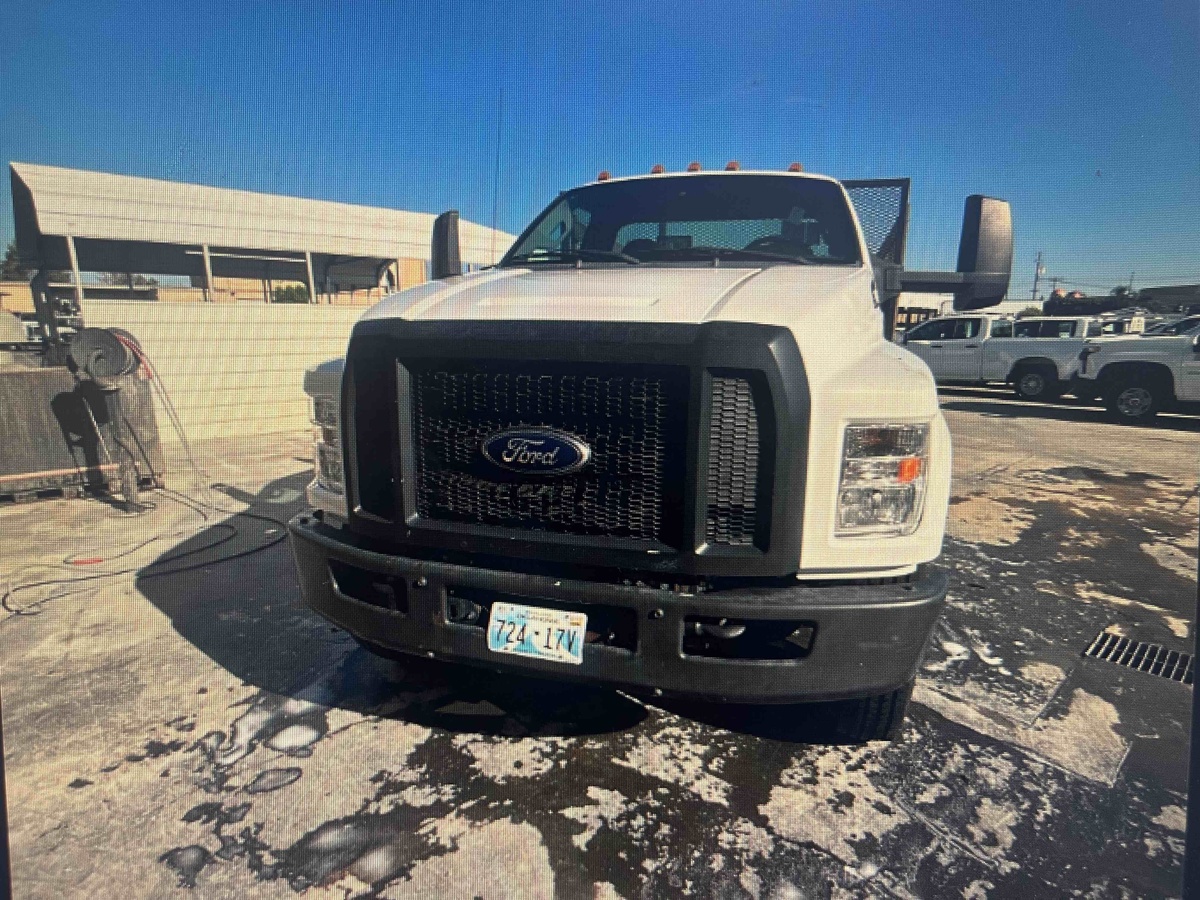 2018 Ford F750-2