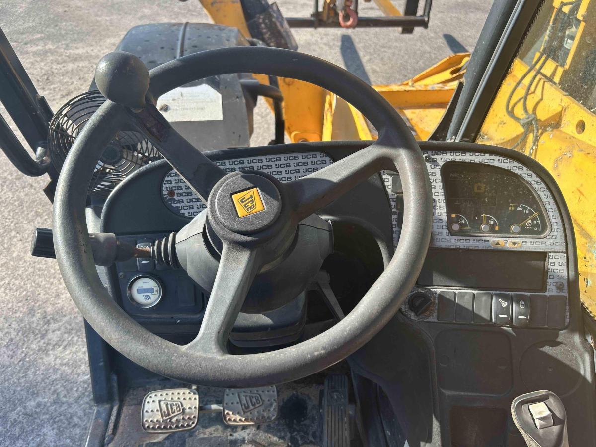 2017 JCB 510-56