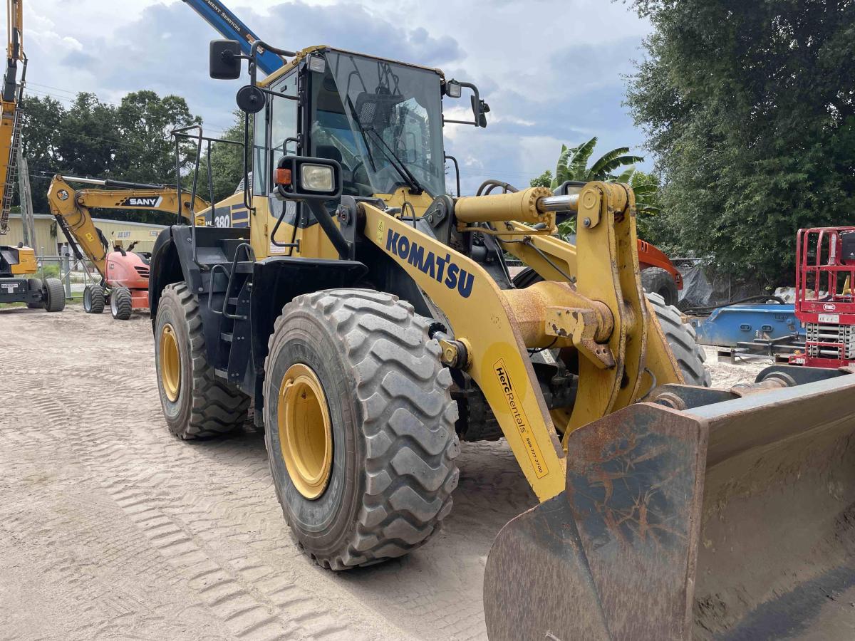 2019 Komatsu WA380-8