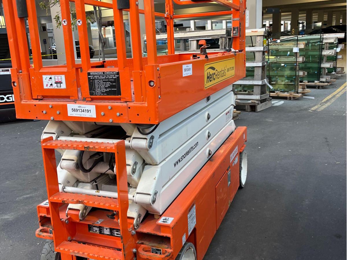 2021 Snorkel S3226E