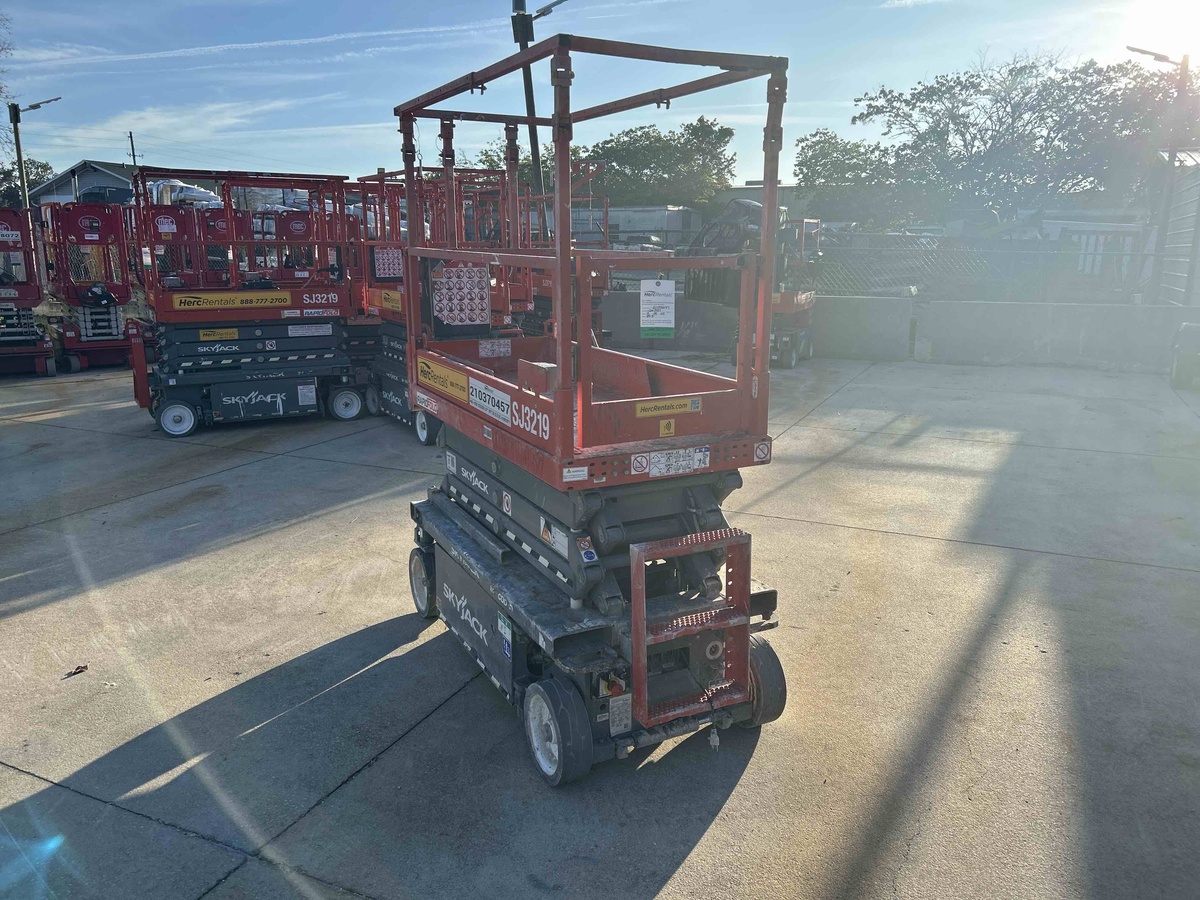 2022 Skyjack SJ3219-2
