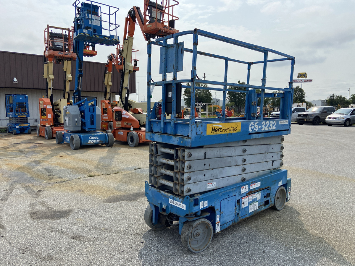 2016 Genie GS-3232-6
