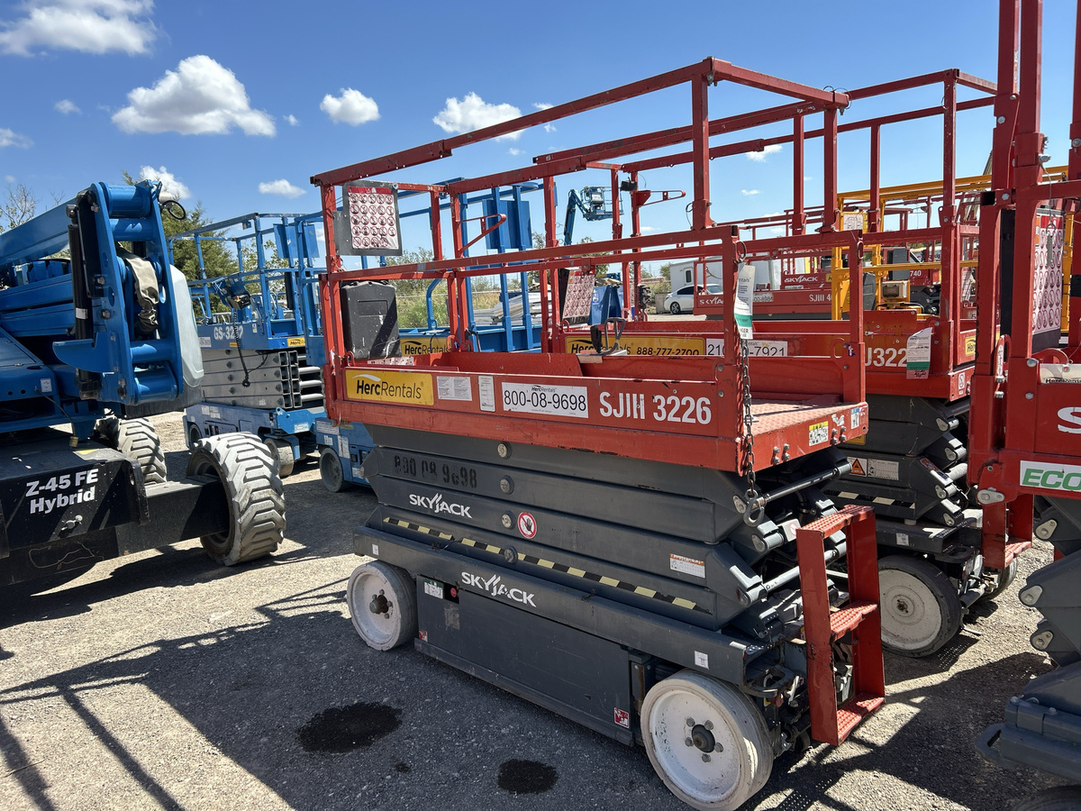 2015 Skyjack SJ3226