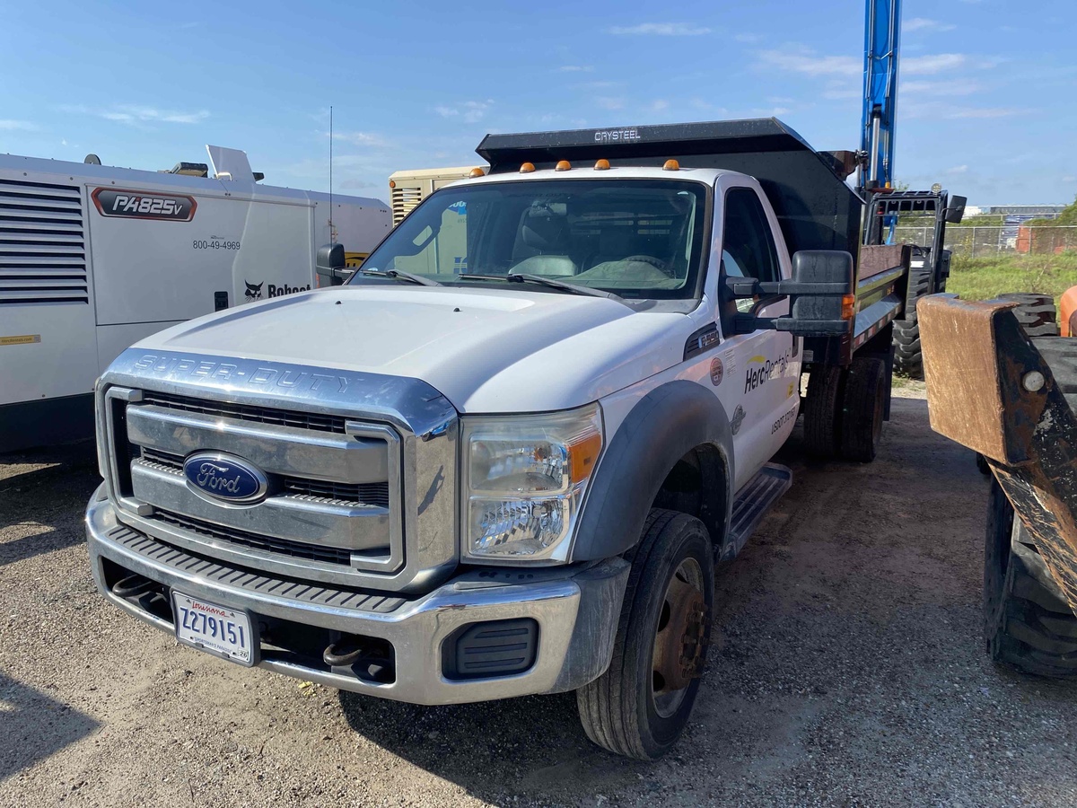 2016 Ford F550-1