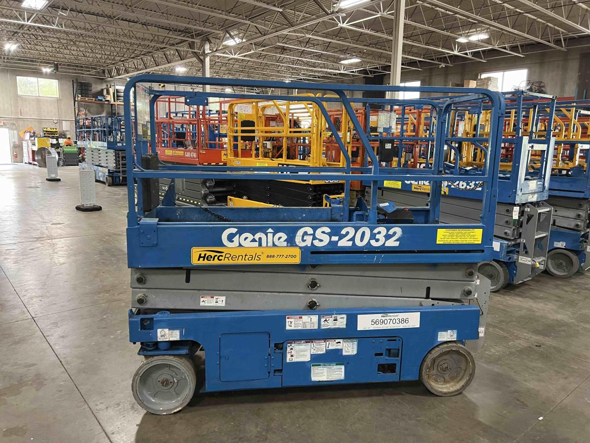 2013 Genie GS-2032