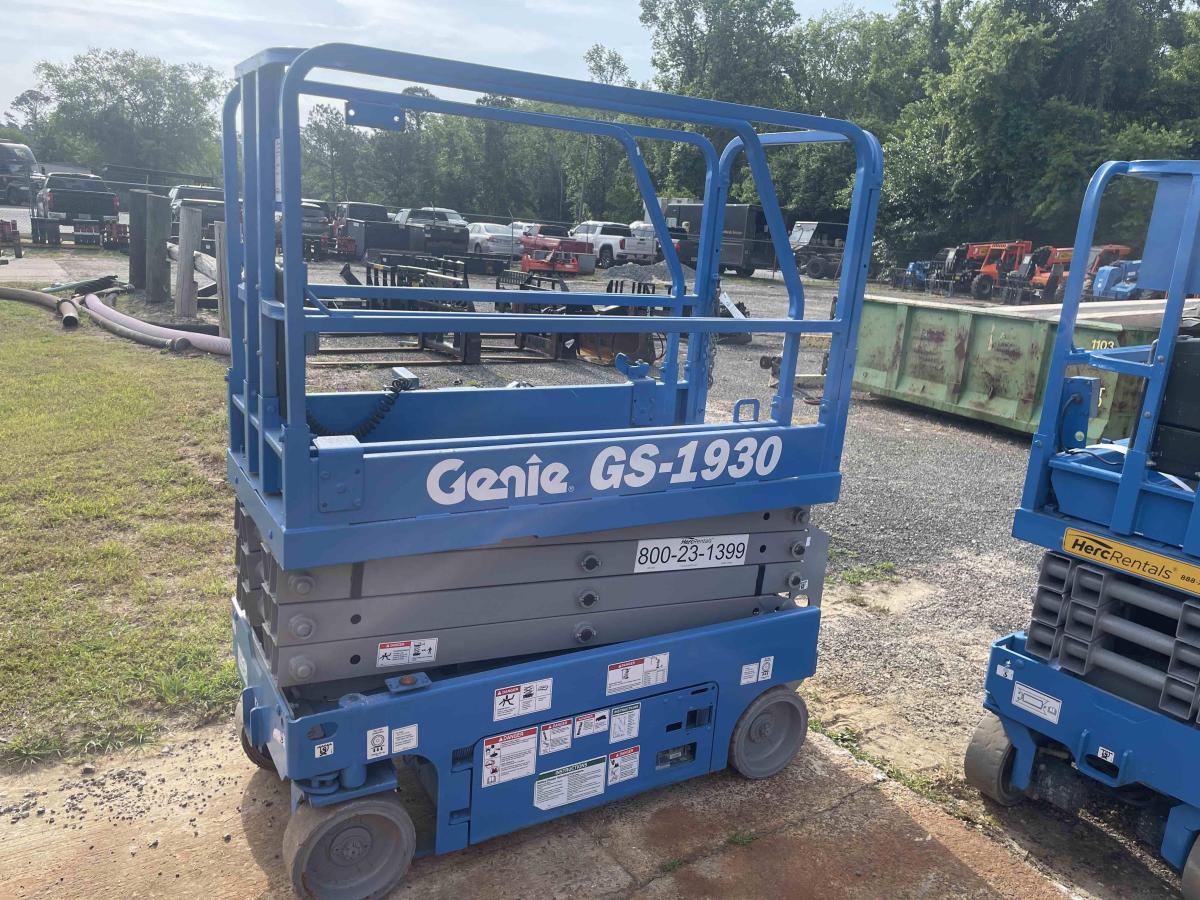 2018 Genie GS-1930