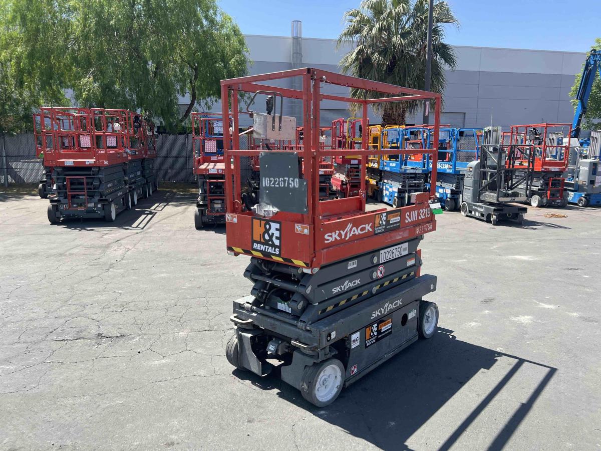 2017 Skyjack SJ3219