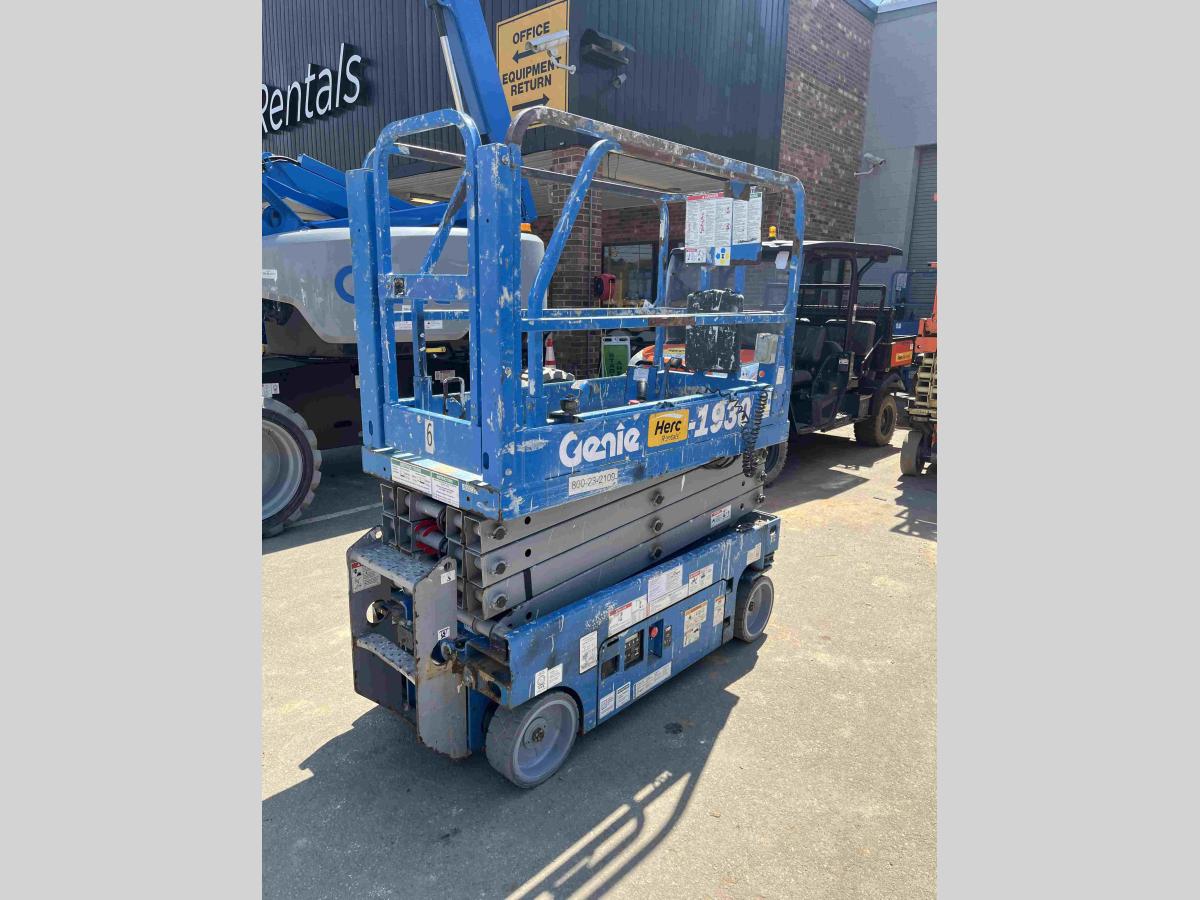 2018 Genie GS-1930