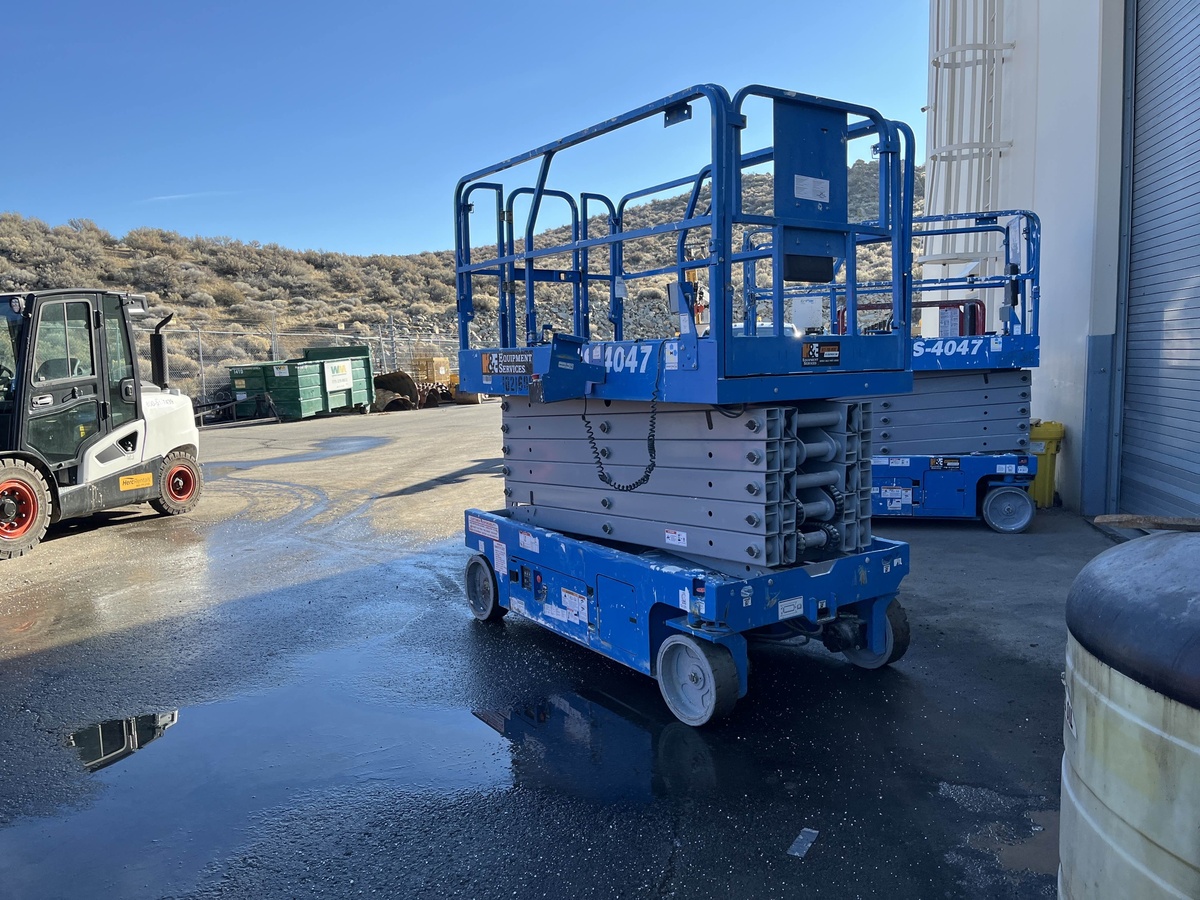 2017 Genie GS-4047-3