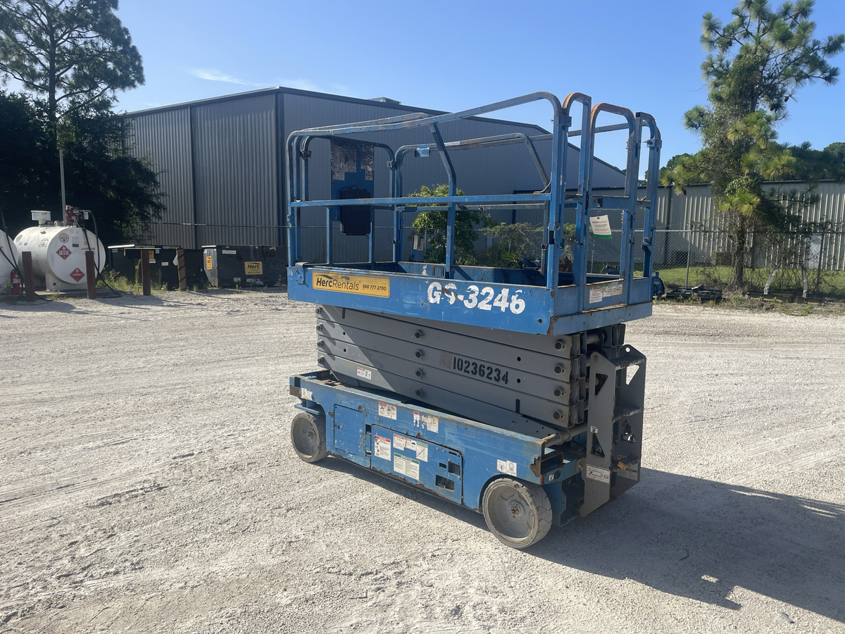 2018 Genie GS-3246-2