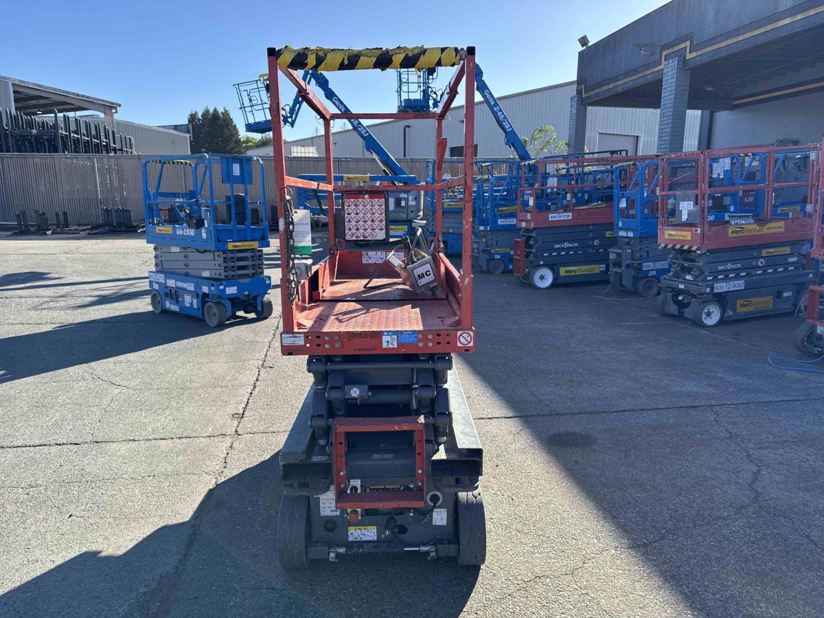 2016 Skyjack SJ3219