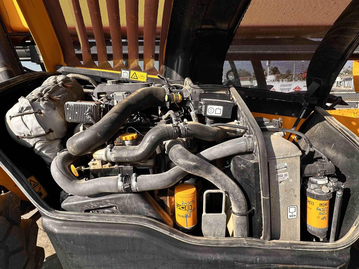 2017 JCB 510-56