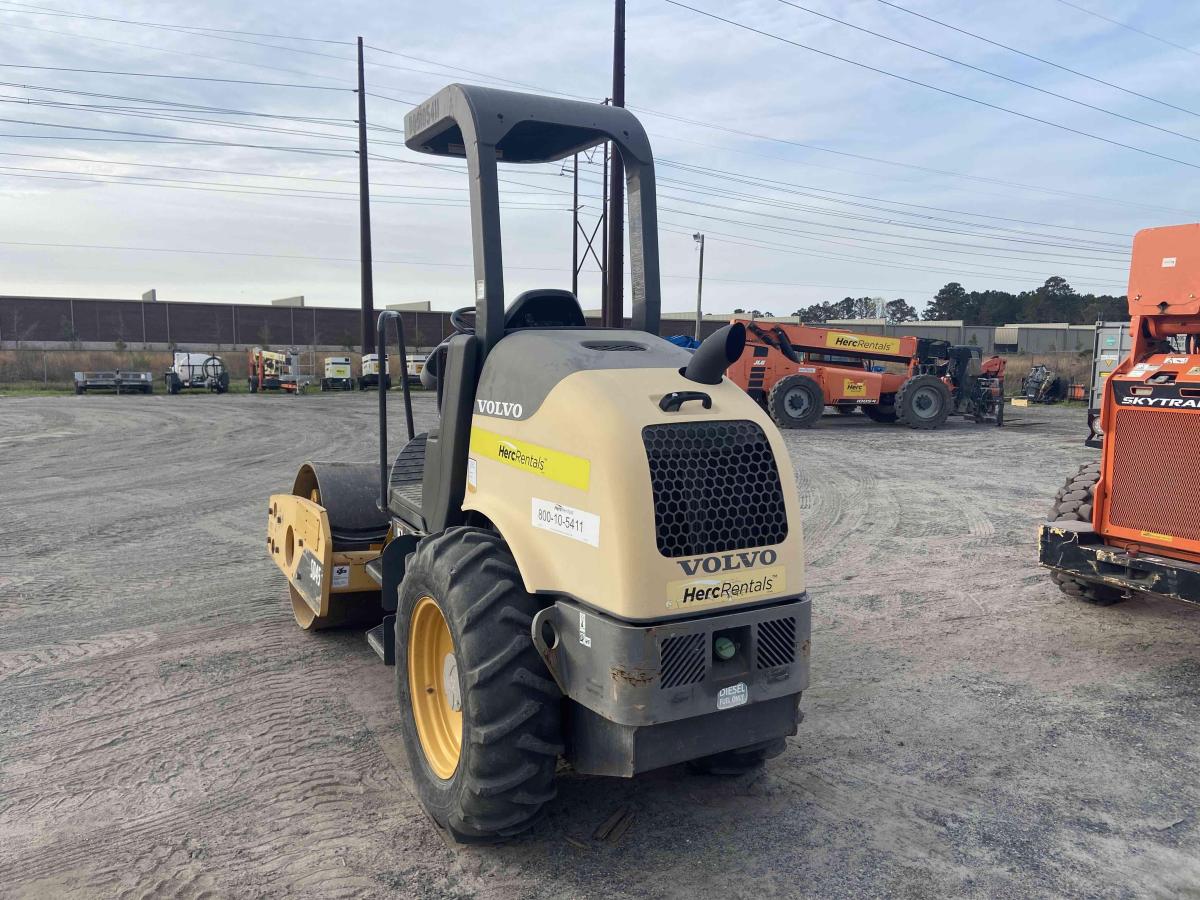 2016 Volvo SD45-3