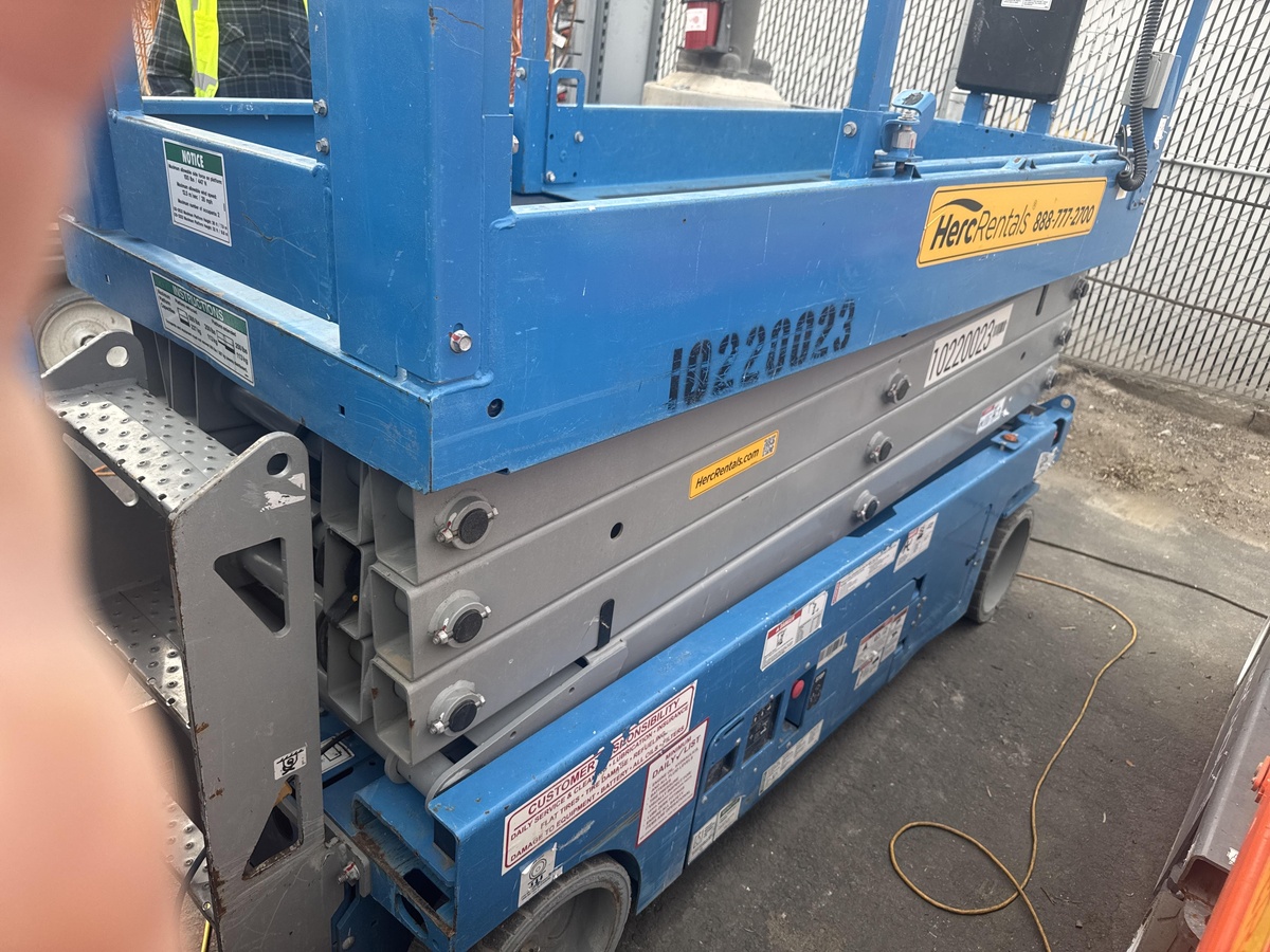 2017 Genie GS-2632-5