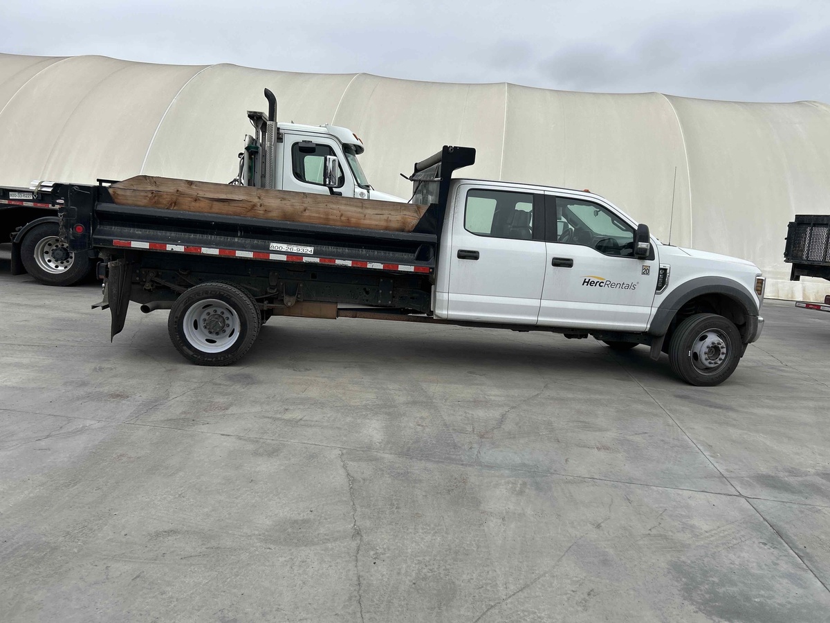 2019 Ford F550-1