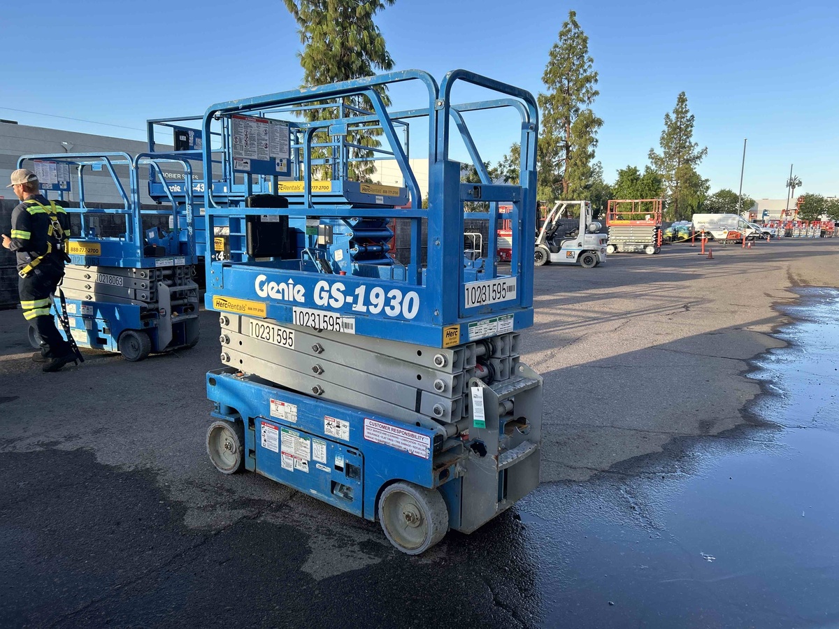 2017 Genie GS-1930-4