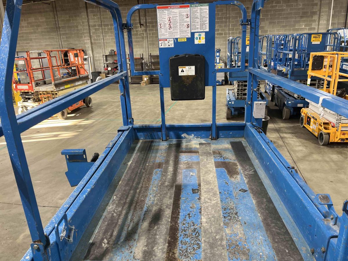 2016 Genie GS-4047