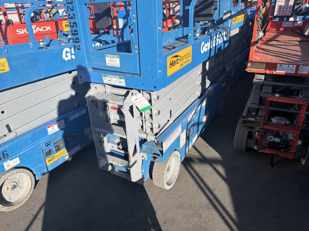2018 Genie GS-2632