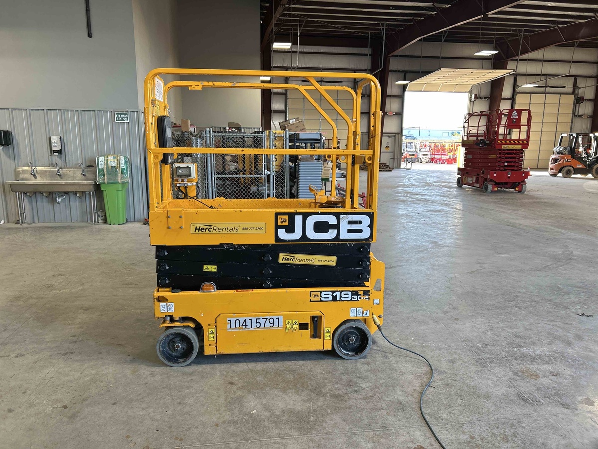 2023 JCB S1930E-3