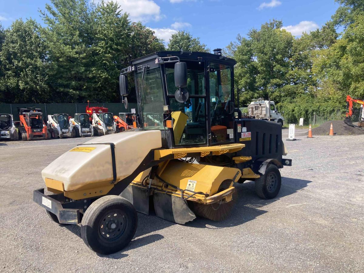 2018 LayMor SweepMaster 450-ST