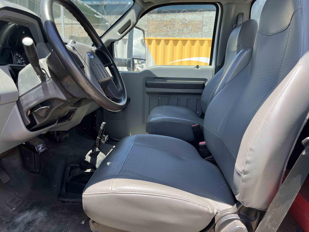 2016 Ford F650-5