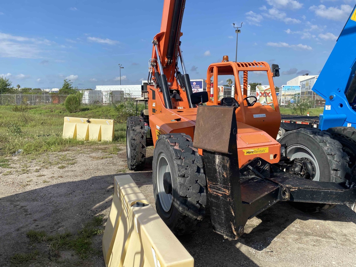 2020 SkyTrak 10042-1
