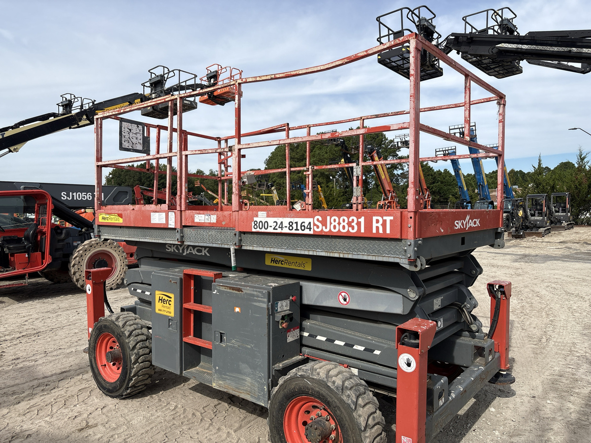 2019 Skyjack SJ8831 RT-5