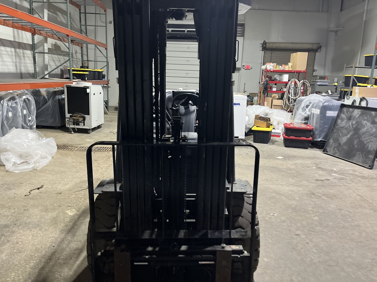 2017 Toyota 8FGU30-12