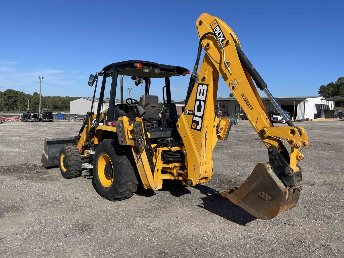 2022 JCB 3CX