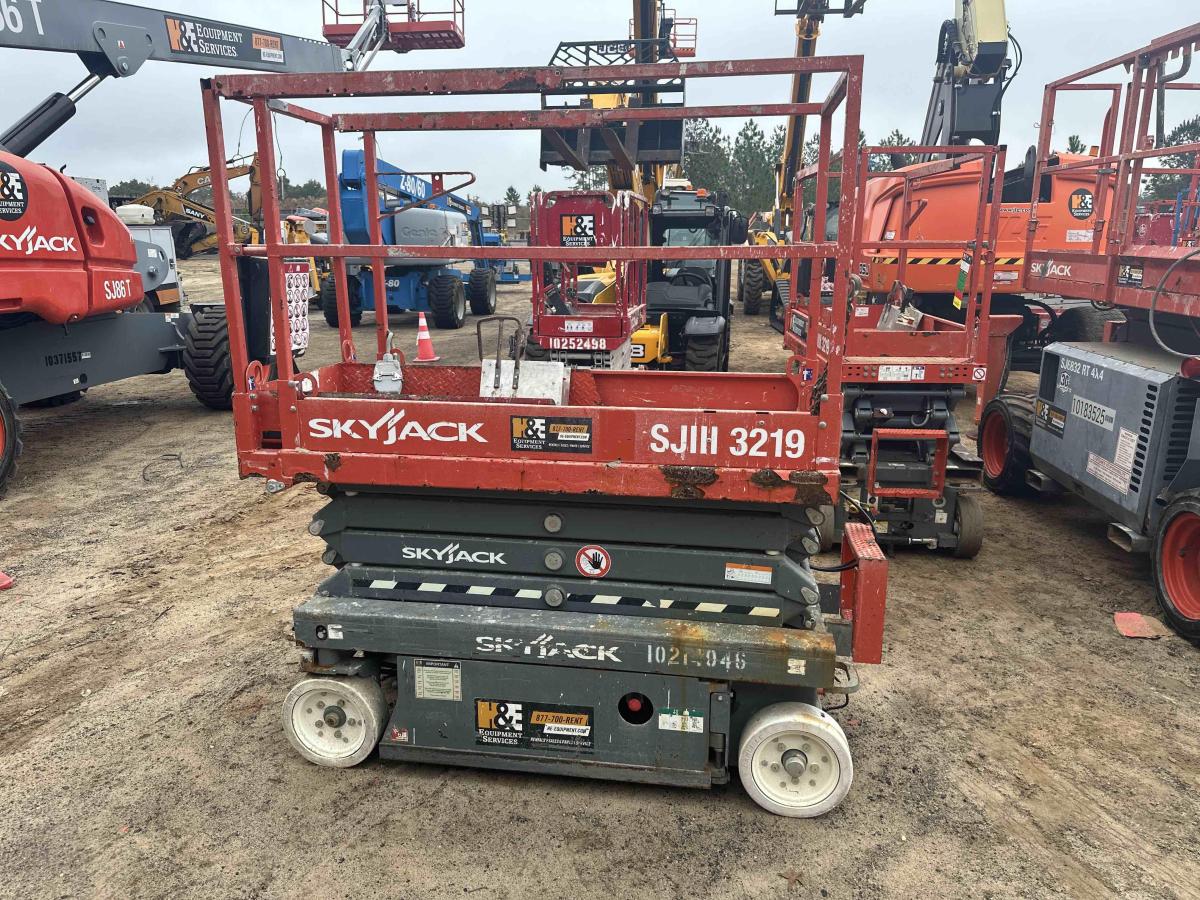2017 Skyjack SJ3219