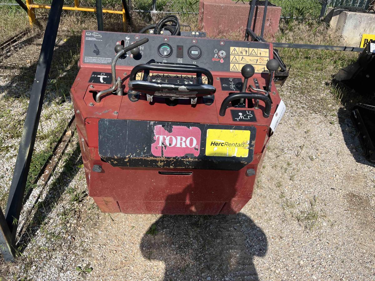 2018 Toro DINGO TX 427