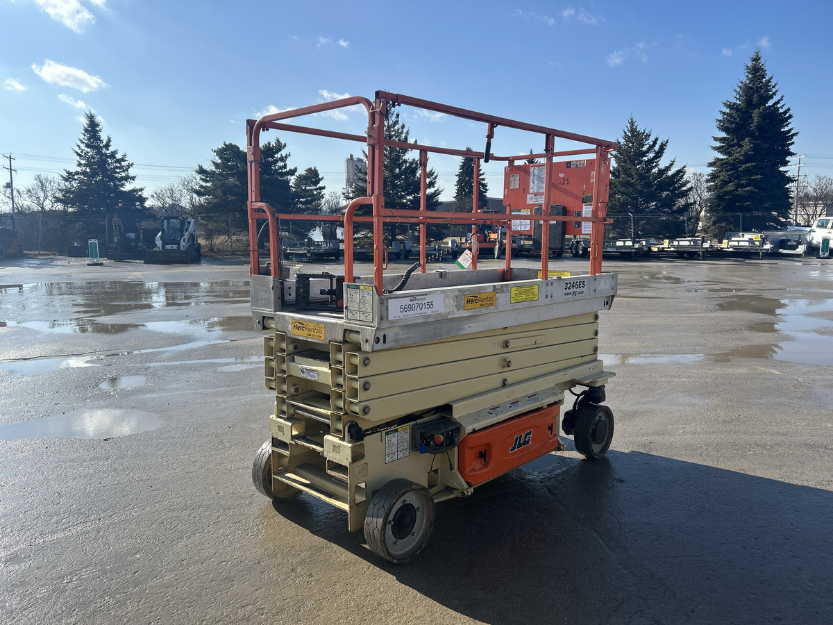 2012 JLG 3246ES-4