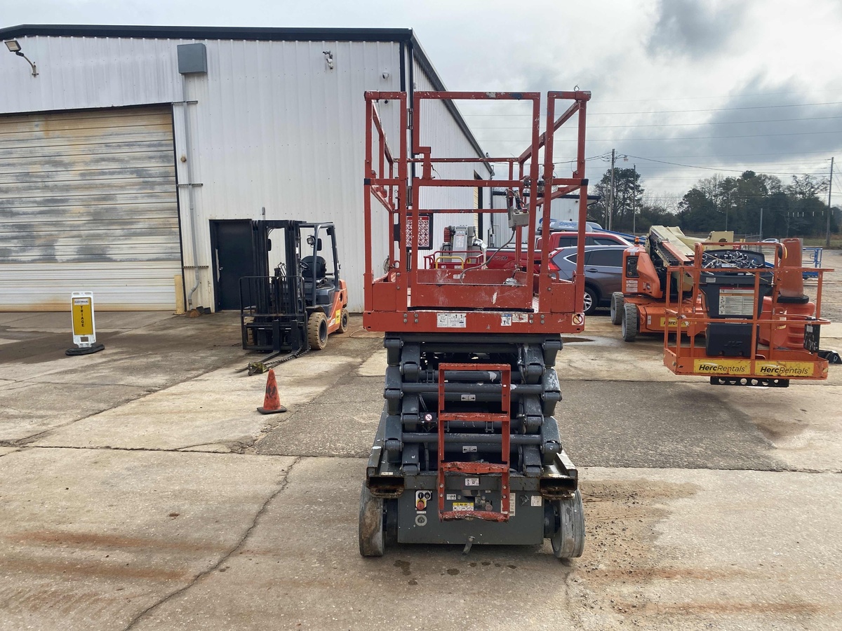 2018 Skyjack SJ4740-4