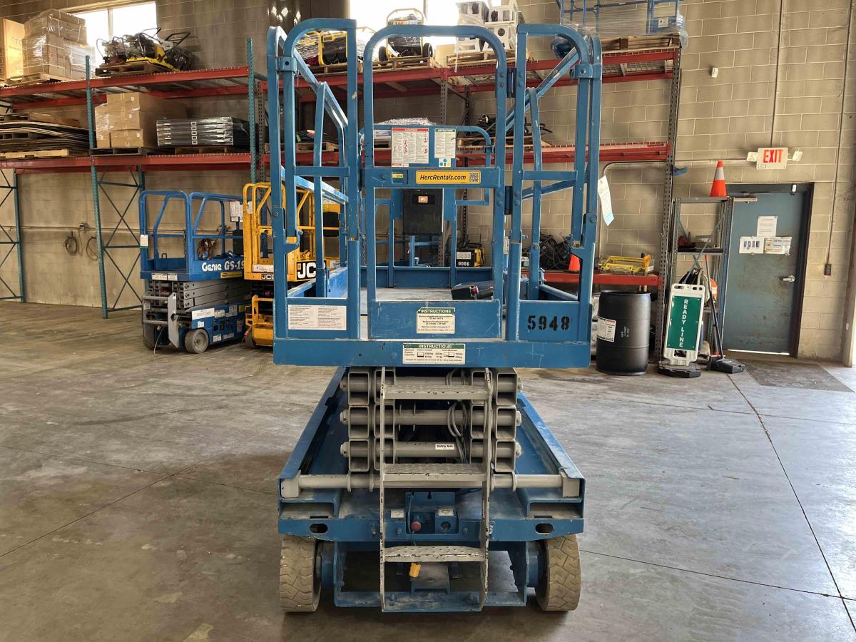 2013 Genie GS-2646